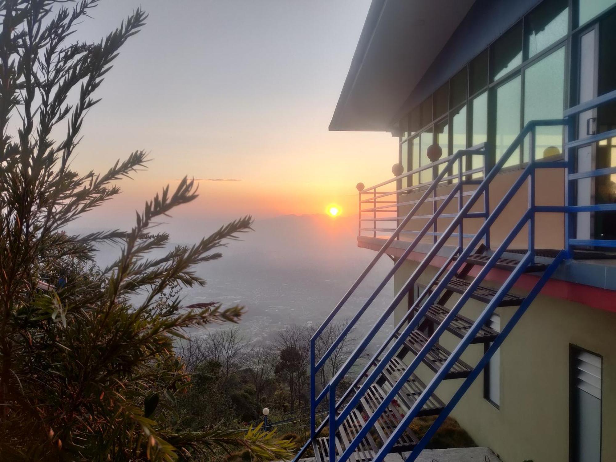 Chareli Resort Nagarkot Kültér fotó